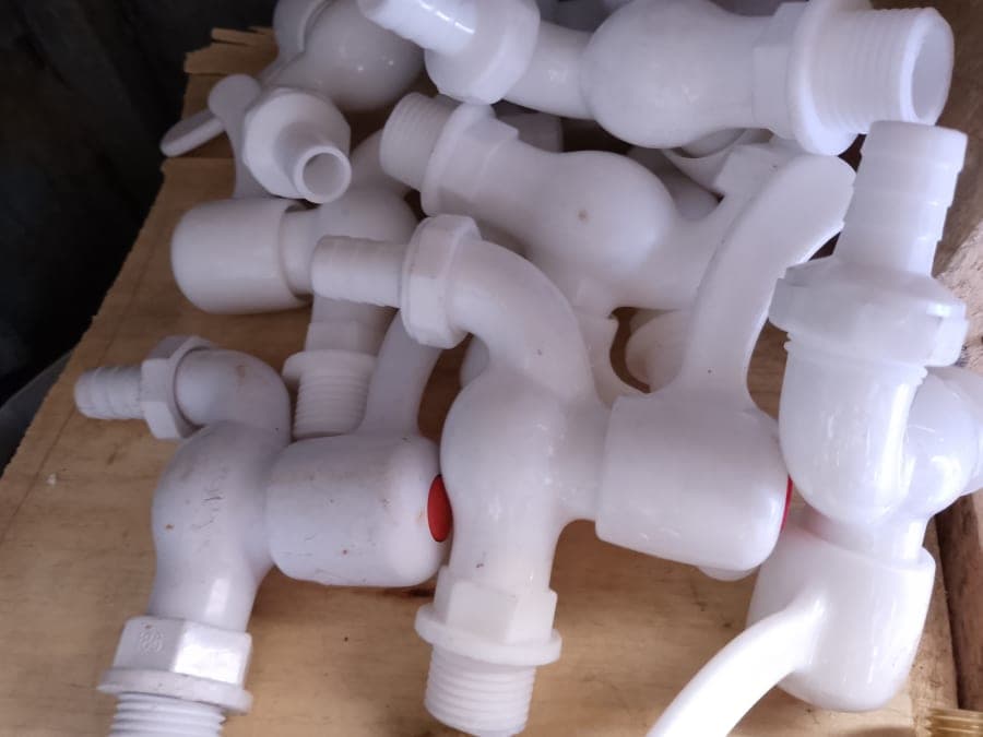 Plastic water tap ½"