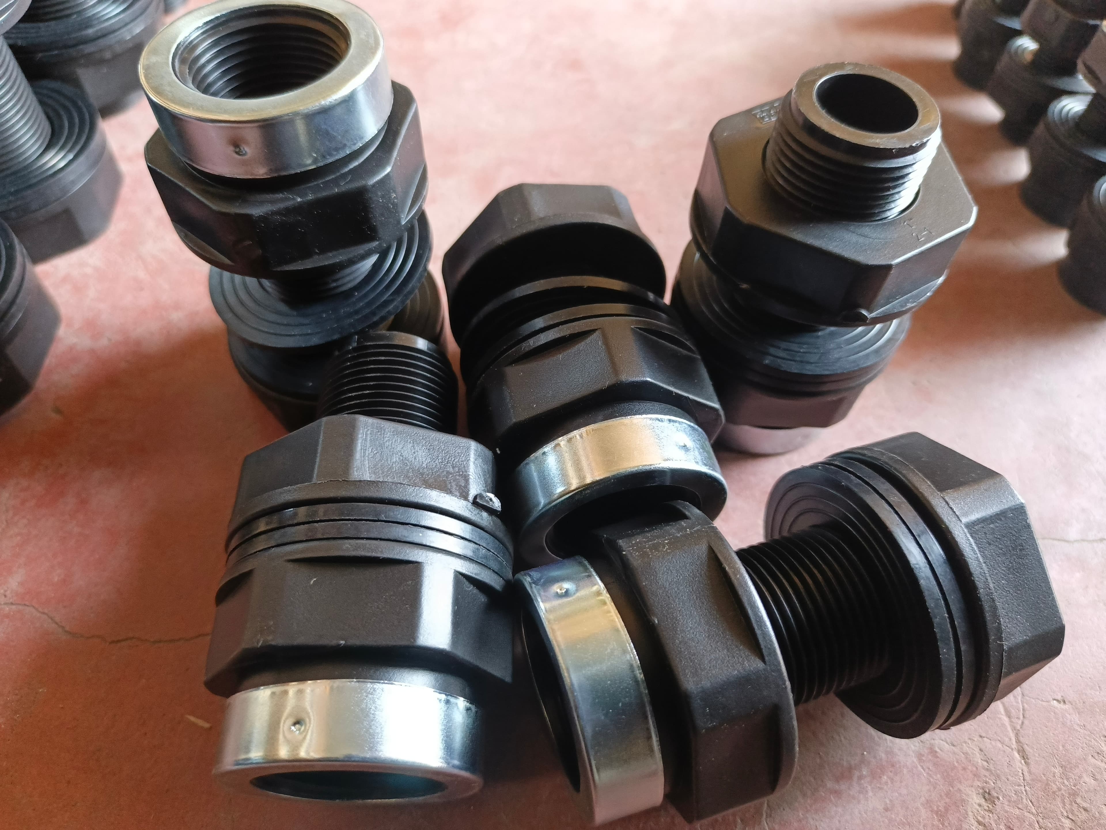 Pe tank connector 1¼"
